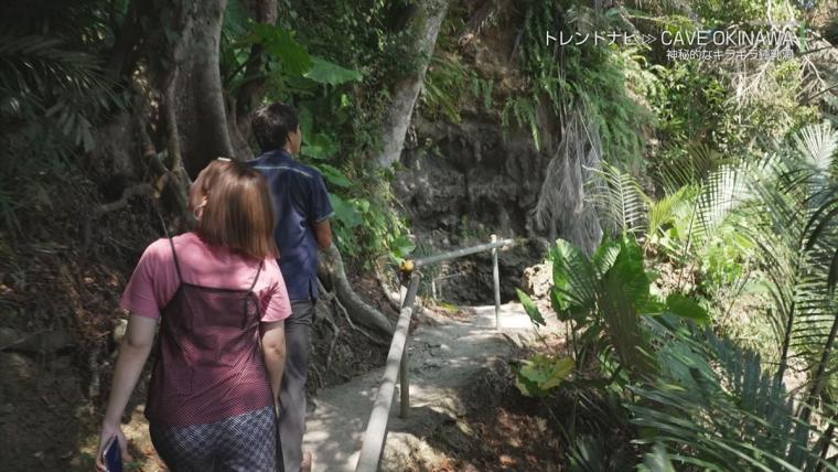 幻想的な景色が美しい神秘的なキラキラ鍾乳洞「CAVE OKINAWA」（うるま市）