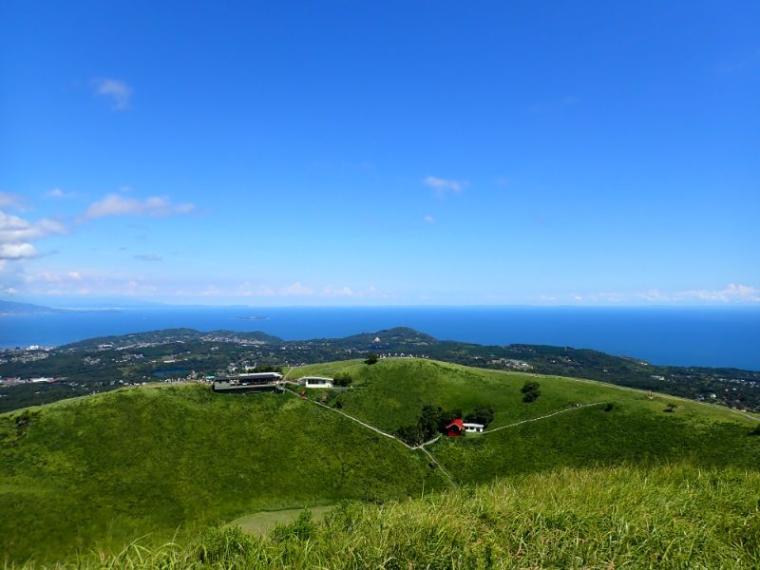 【静岡県伊東市・大室山】アクセスから散策方法まで解説 リフトに乗って標高 580m から伊豆七島を拝む