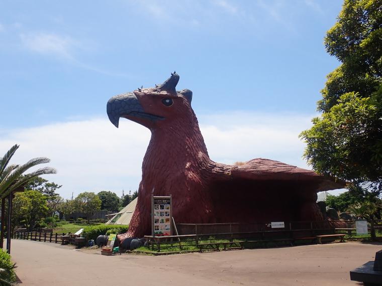 【静岡県伊東市・伊豆シャボテン動物公園】放し飼いの動物も! “距離感ゼロ”で新感覚 おやつあげ体験してきました
