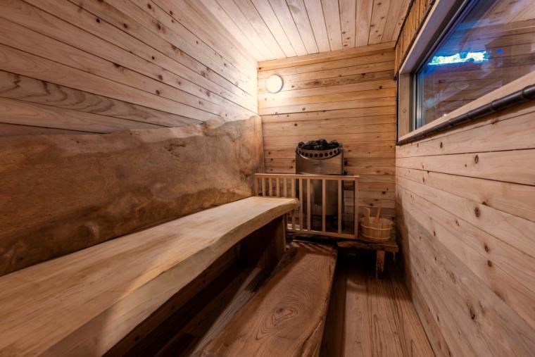 源翠瓏（げんすいろう）