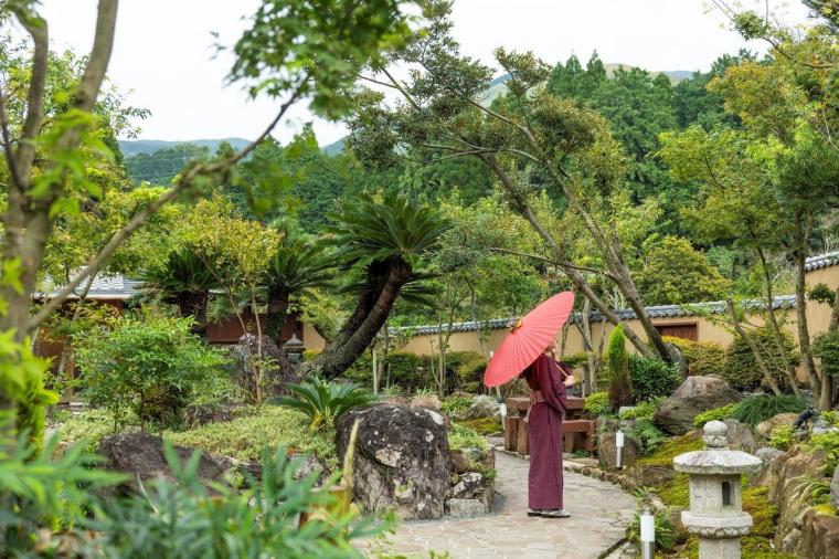 源翠瓏（げんすいろう）