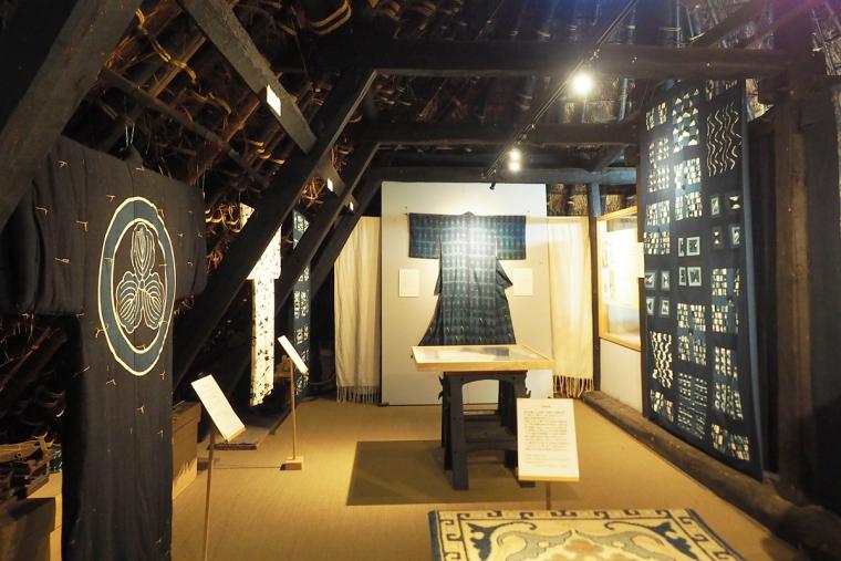 小さな藍美術館