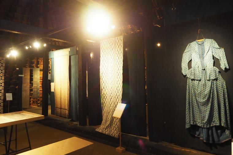 小さな藍美術館