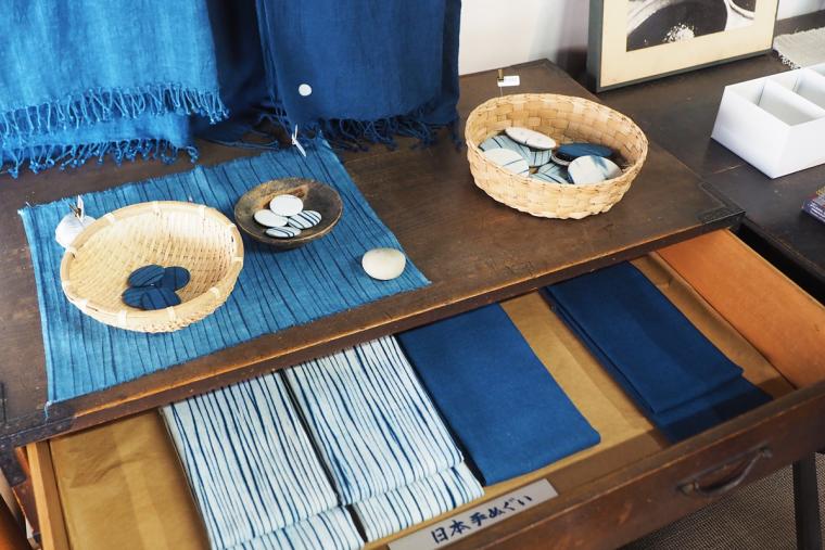 小さな藍美術館