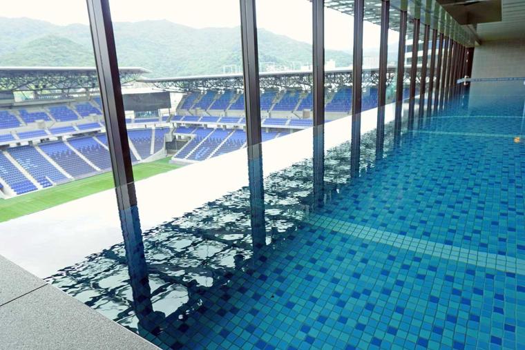 スタジアムシティホテル長崎のプール