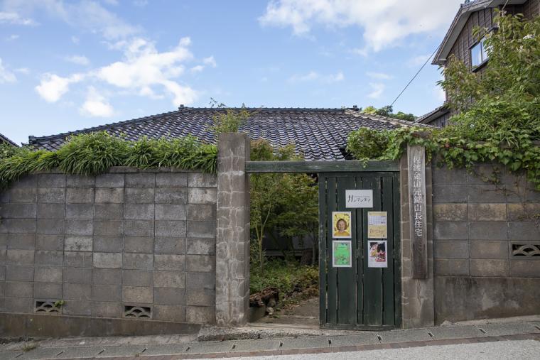 伝えたいのは“まちごと”愛される地域の魅力。ホテルが旅人と住民をつなぎ、町人のように滞在する「NIPPONIA 佐渡相川 金山町」