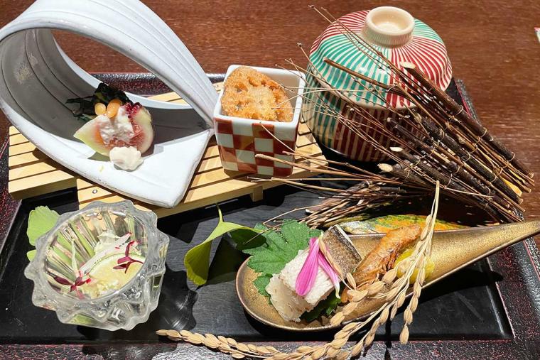 洞窟風呂の宿 百楽荘