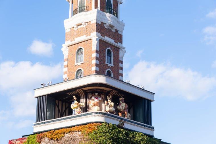 中庭（ローズガーデン）