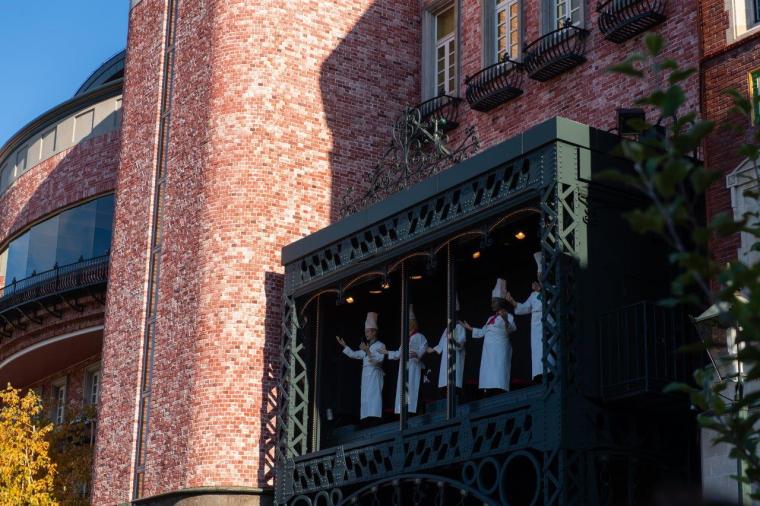 中庭（ローズガーデン）