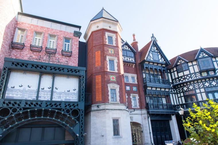 中庭（ローズガーデン）