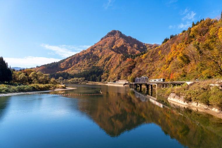 絶景ローカル線全国第1位のJR只見線