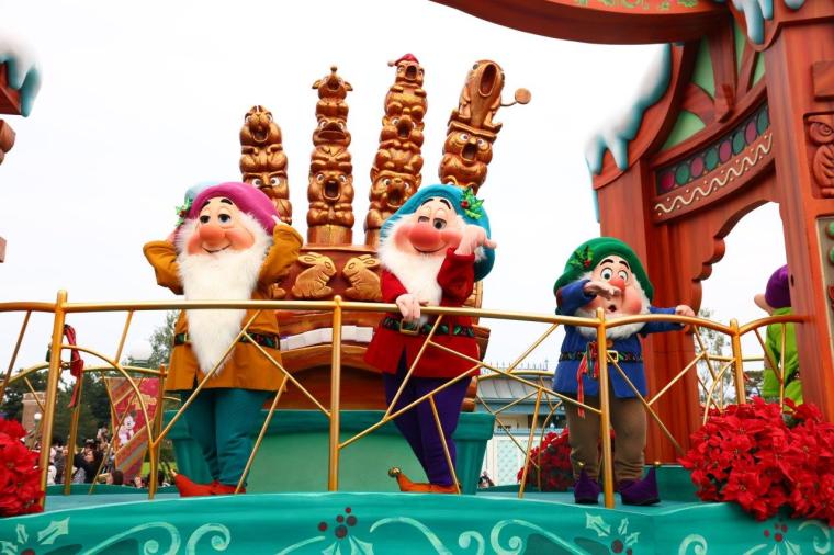 2024年 東京ディズニーランド クリスマス パレード