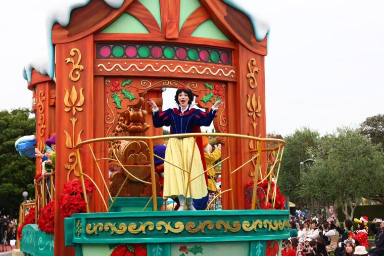 2024年 東京ディズニーランド クリスマス パレード