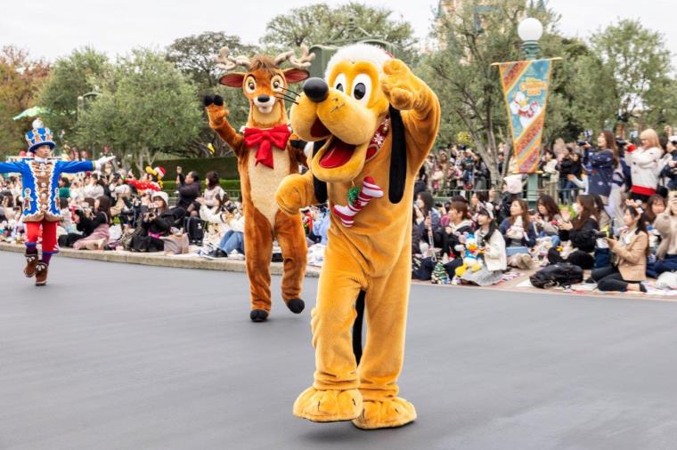 2024年 東京ディズニーランド クリスマス パレード