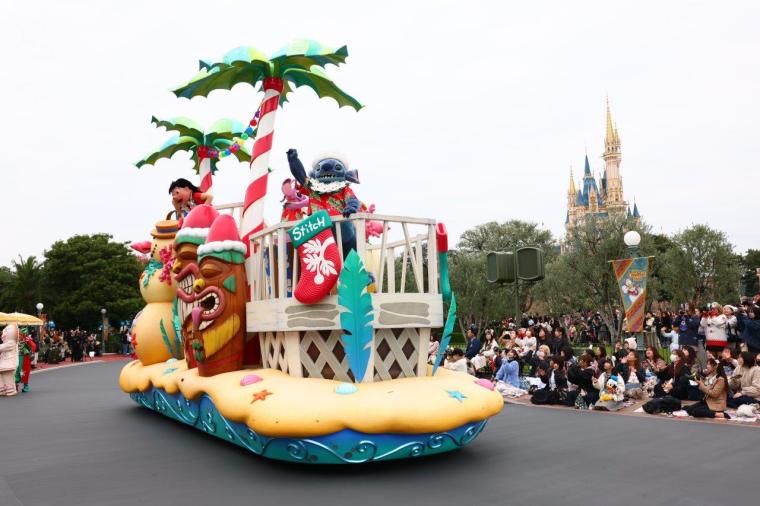 2024年 東京ディズニーランド クリスマス パレード