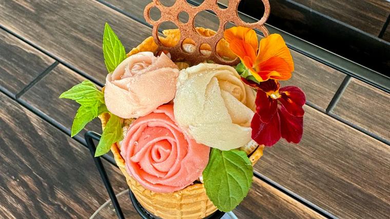 花束みたいなソフトクリームがめちゃかわいい【Cafe de Repos】射水・新湊のカフェ