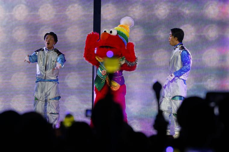 USJ クリスマスイベント2024 ライブショー