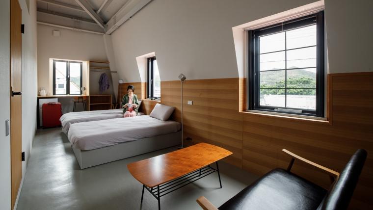 「伝泊 赤木名 ホテル」