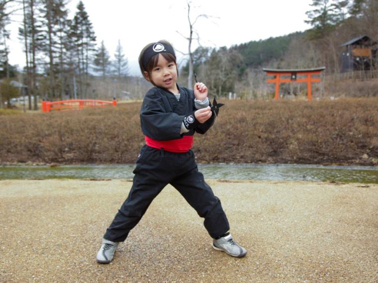 「忍野しのびの里」子ども忍者衣装