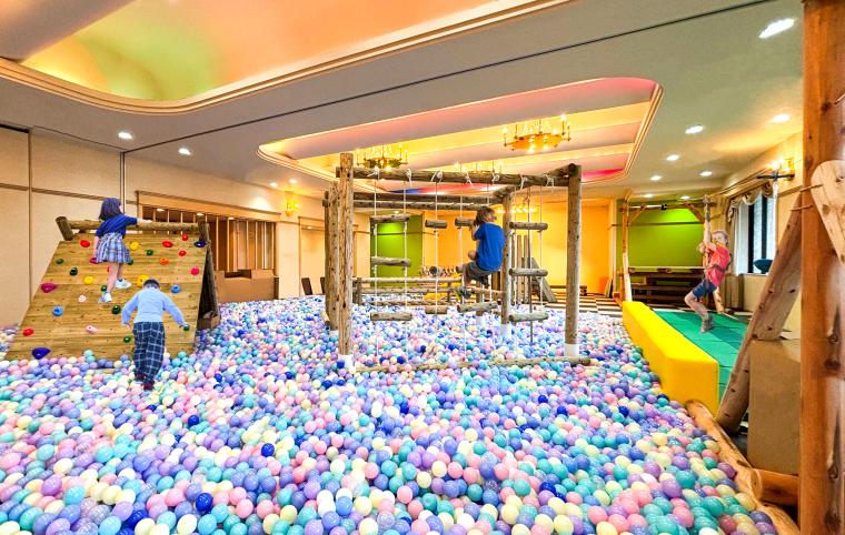遊びも温泉も！山形天童にオールインクルーシブホテル「ホテルアンダの森」開業