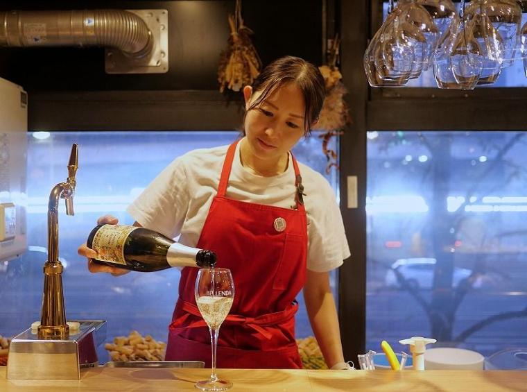 ソロ飲みデビューや女子会にもぴったり◎！2 タイプのカウンターで愉しむイタリアン｜cibo evino Lilla（札幌市中央区）