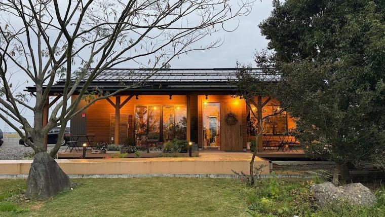 緑いっぱいのカフェで手作りパンのランチ【Bloom Note】富山市の花屋さん＆カフェ