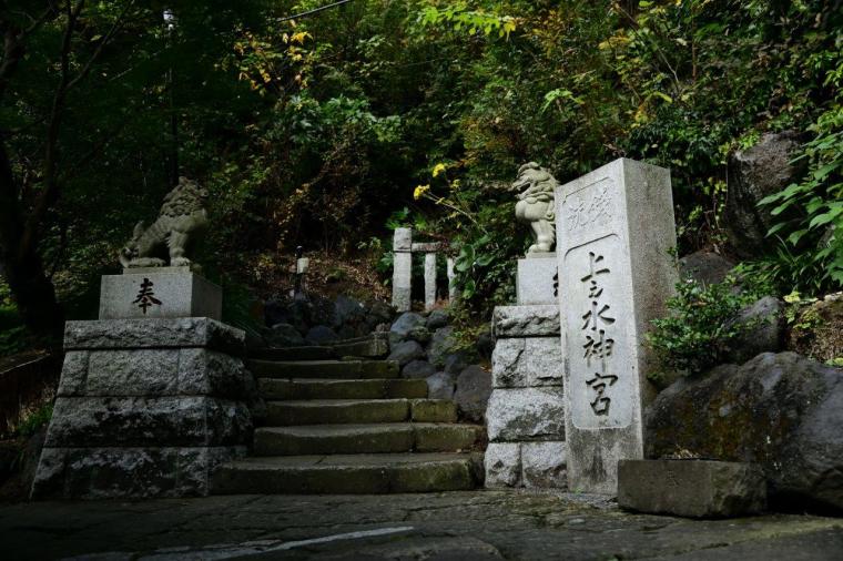 銭洗弁財天宇賀福神社