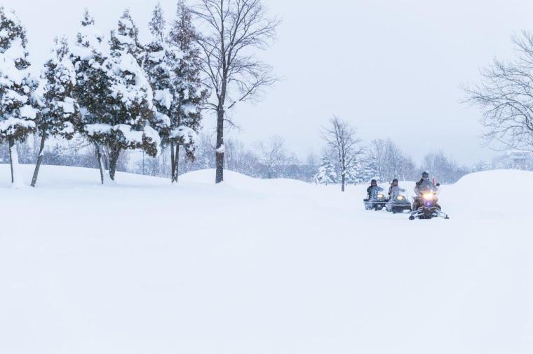 スノーモービルツーリング