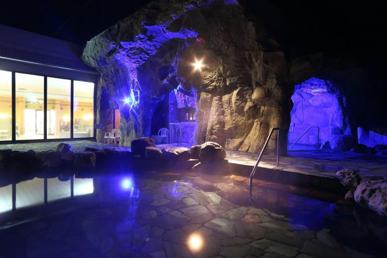 青の洞窟温泉 ピパの湯ゆ〜りん館