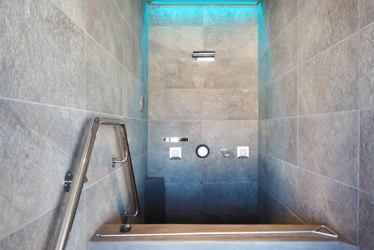 「FAV LUX 鹿児島天文館」