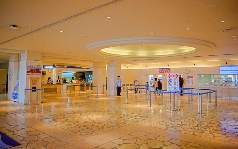 沖縄美ら海水族館