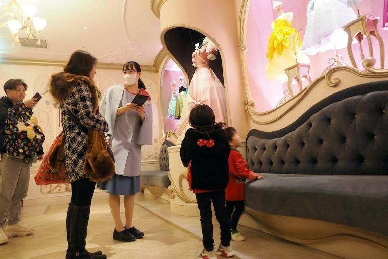 待望の復活！東京ディズニーランドに戻ってきた「ビビディ・バビディ・ブティック」へ