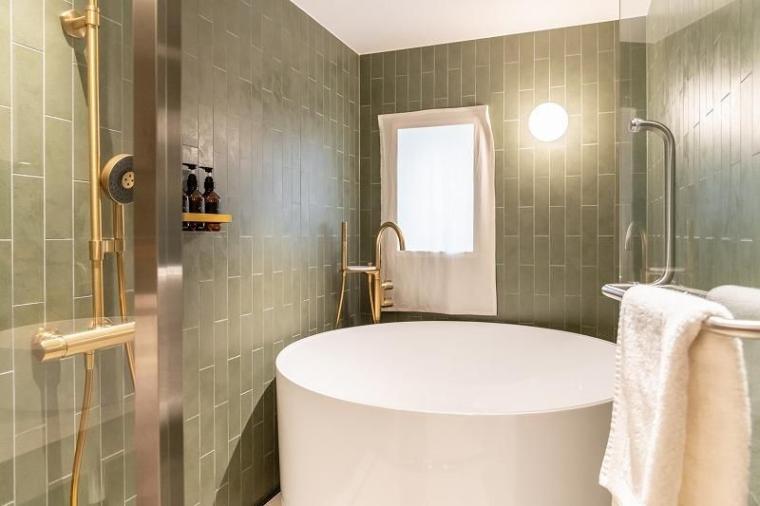 一棟貸しの宿に生まれ変わった稀少な明治建築。【ちょっと中を覗きたい…函館リノベ宿】