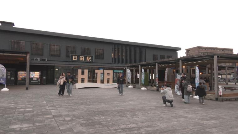 “進撃の巨人”聖地・日田は海外ファン訪れ「巡礼」で盛り上がり