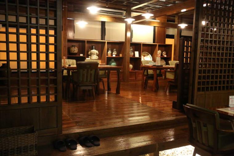 紅芋タルトならぬ紅芋トースト！？島野菜スープカレーに舌鼓!国際通り「ギャラリーカフェ ゆくら」お土産屋も買えるランチスポット（那覇市）