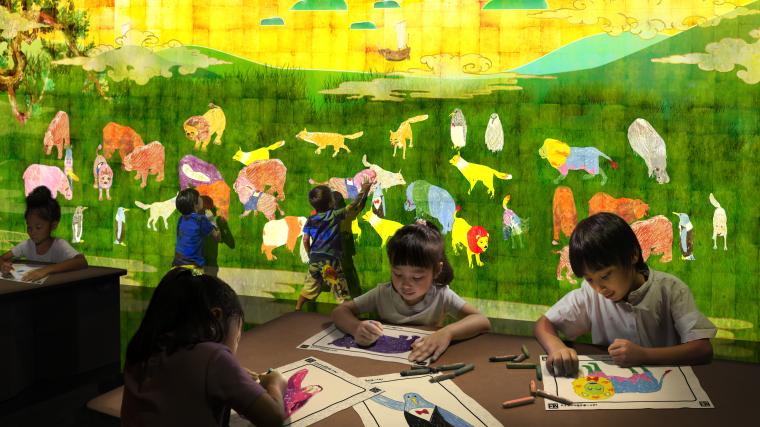 チームラボ《お絵かきアニマルズ》