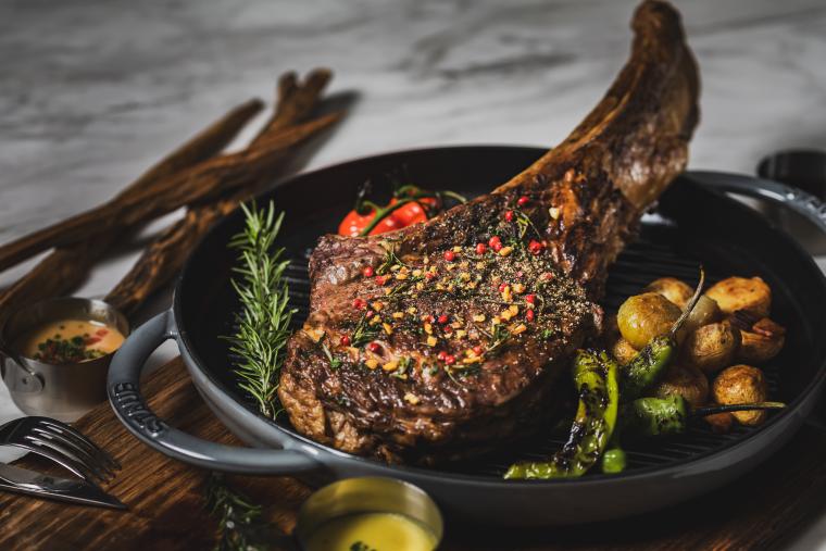 「ザ・ゲートホテル横浜 by HULIC」ディナー1