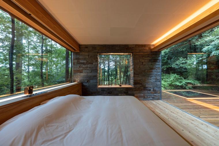 「奥武雄温泉 風の森」星 hoshi（檜露天）