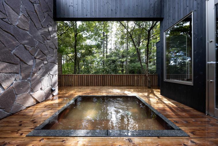 「奥武雄温泉 風の森」樹 ki（石の露天）