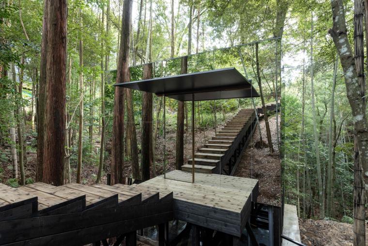 「奥武雄温泉 風の森」カガミノサウナ