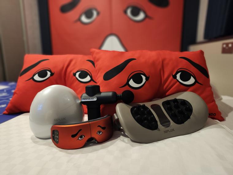 「変なホテル福岡 博多」にわかせんぺいグッズ