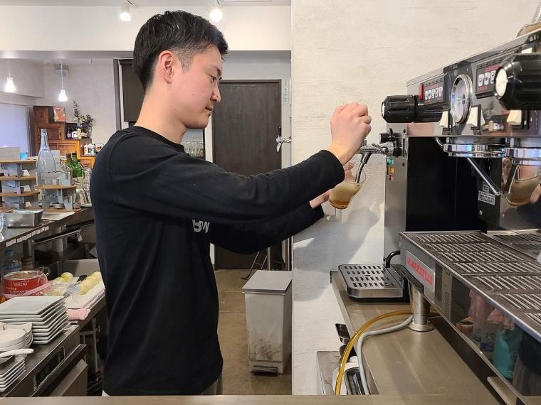 寒～い冬の新定番！？兵庫県発の“温かなビール”が北海道の乾杯を変える！？｜クラフトビール専門店「Atta maruyama」