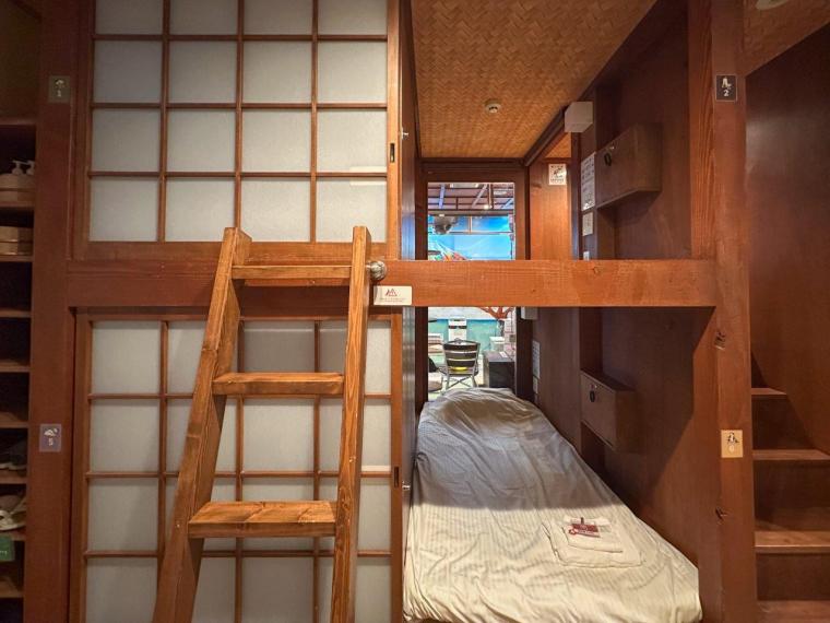 ねこ浴場＆ねこ旅籠保護猫カフェネコリパブリック大阪