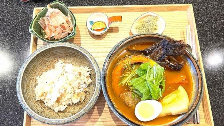 「カレーというよりおだしです」に偽りなし！すべて北海道にこだわるとことん“和テイスト”の極上スープカレーは具材も意外！【彩の街角ネクストフォーカス】
