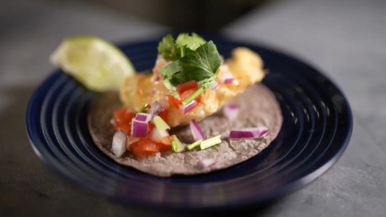 NY タイムズ記者が食べたくても食べられなかった富山グルメ【URA DAILY STAND】幻のフィッシュタコス