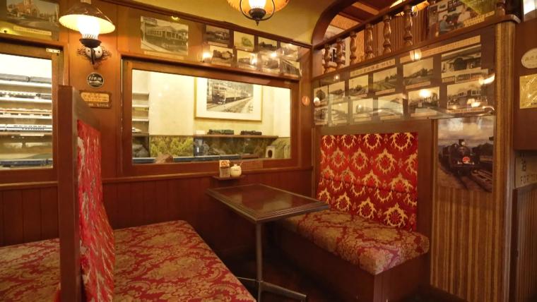 鉄道模型が走る富山の“飲み鉄”喫茶店【珈琲駅 ブルートレイン】