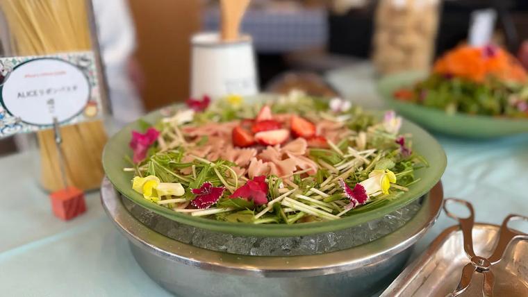 かわいすぎ！「不思議の国のアリス」の世界で春限定のいちごスイーツビュッフェ【ANAクラウンプラザホテル富山】