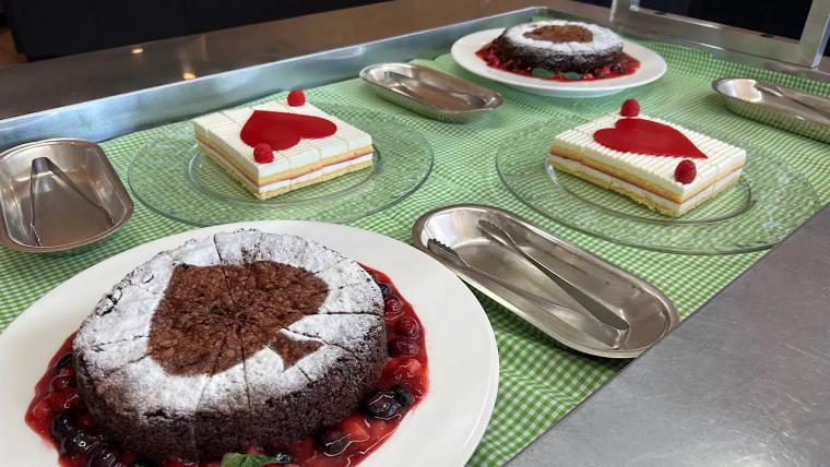 かわいすぎ！「不思議の国のアリス」の世界で春限定のいちごスイーツビュッフェ【ANAクラウンプラザホテル富山】