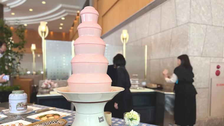 かわいすぎ！「不思議の国のアリス」の世界で春限定のいちごスイーツビュッフェ【ANAクラウンプラザホテル富山】