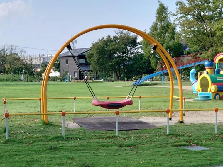 あの空き地でドラえもんやのび太に出会える【高岡おとぎの森公園】五感を刺激するインクルーシブ遊具も充実